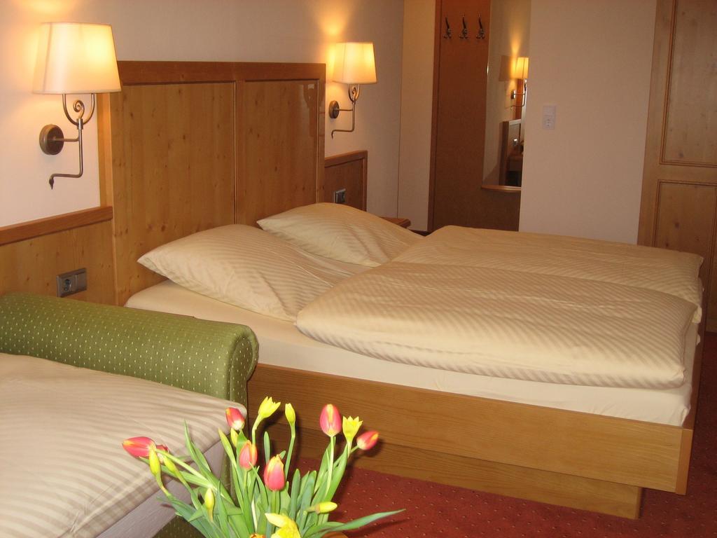 Hotel Lindenhof Meschede Room photo