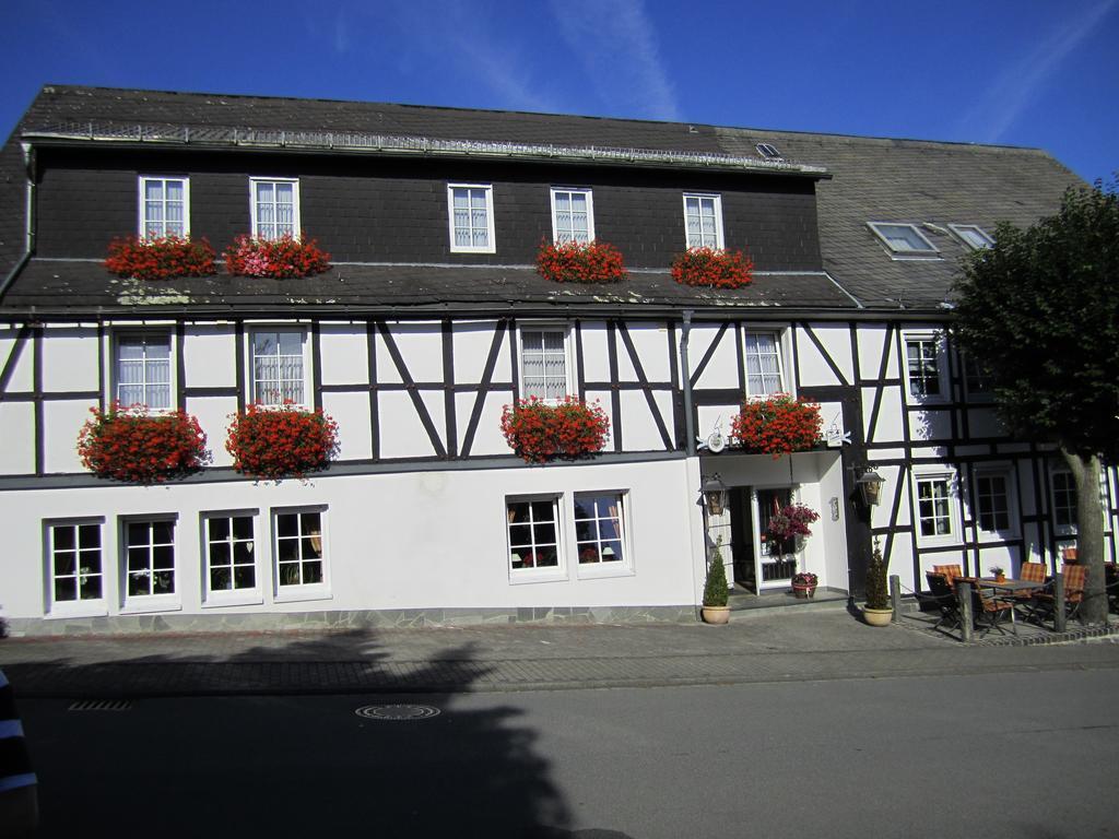 Hotel Lindenhof Meschede Exterior photo