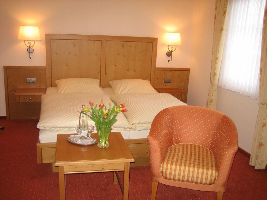 Hotel Lindenhof Meschede Room photo