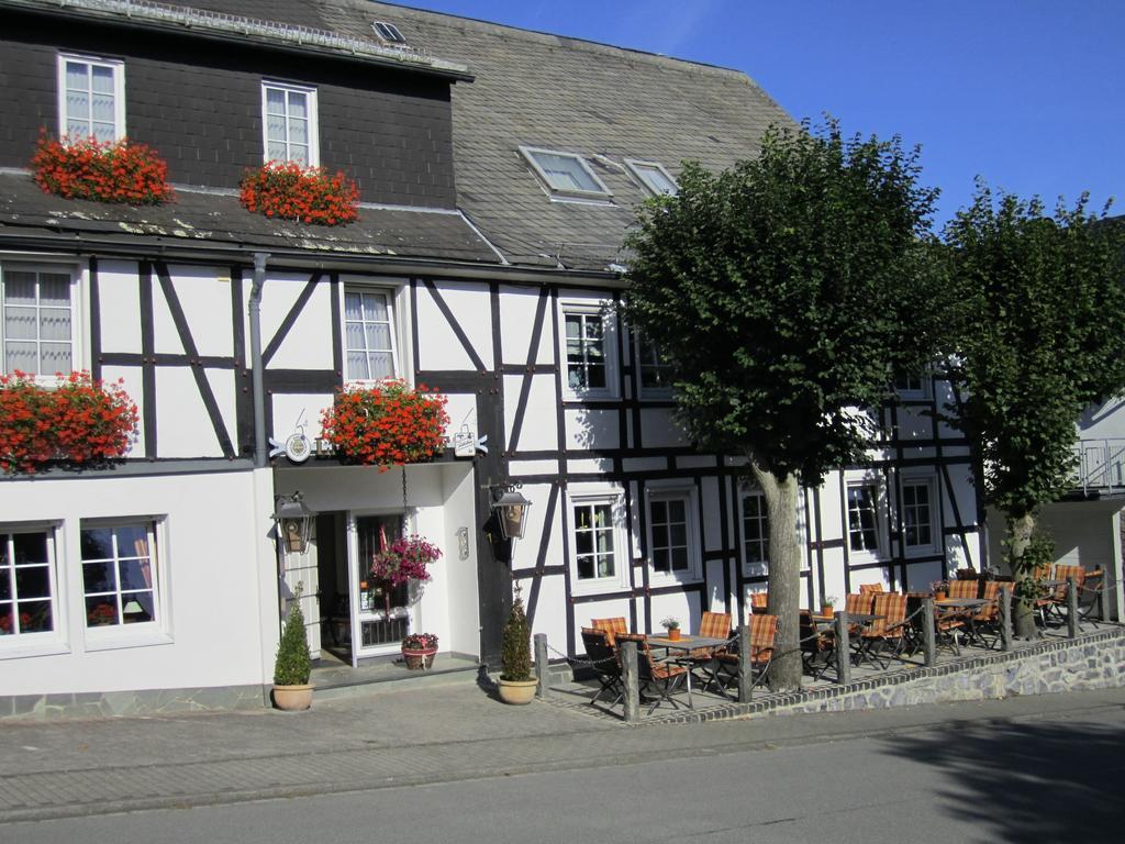 Hotel Lindenhof Meschede Exterior photo