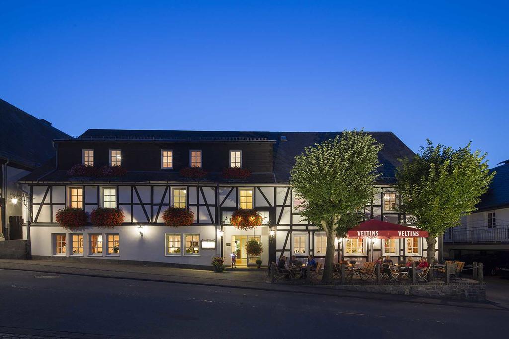 Hotel Lindenhof Meschede Exterior photo